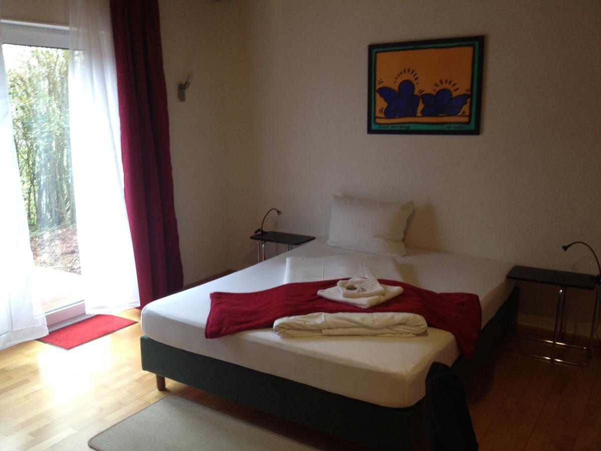Hotel Saarland Lebach Exterior photo