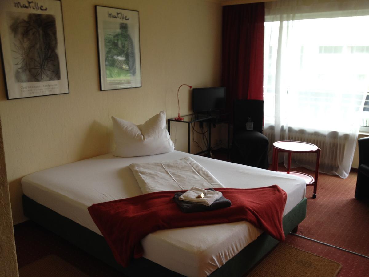 Hotel Saarland Lebach Exterior photo