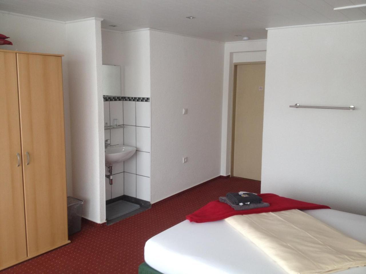 Hotel Saarland Lebach Exterior photo
